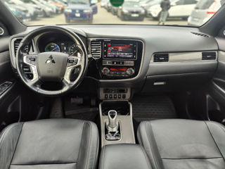 Mitsubishi Outlander foto 8