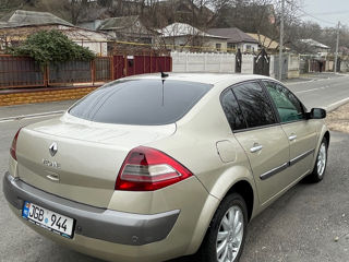 Renault Megane foto 4