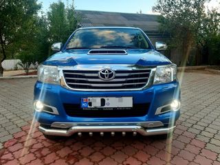 Toyota Hilux foto 5