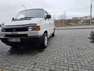 Volkswagen Transporter foto 2