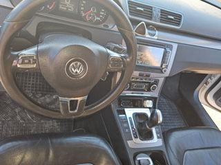 Volkswagen Passat foto 4