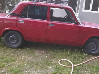 Lada / ВАЗ 2107 foto 2