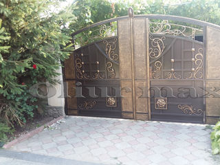 Copertine, balustrade,  porți, garduri, gratii, uși metalice și alte confecții din fier. foto 10