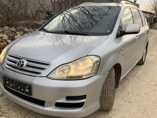 PIESE pentru TOYOTA AVENSIS VERSO foto 1