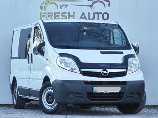 Opel Vivaro foto 1