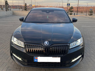 Skoda Superb foto 3