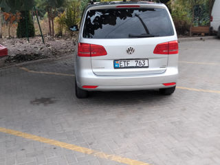 Volkswagen Touran foto 4