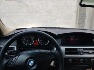 BMW 5 Series foto 7