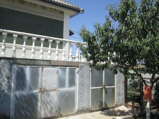 Casa buna  la Calarasi, 6 ari, reparatie, mobila, tehnica, garaj, canalizare orasaneasca, gradina! foto 3