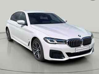 BMW 5 Series foto 2