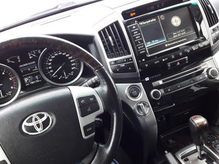 Toyota Land Cruiser foto 10