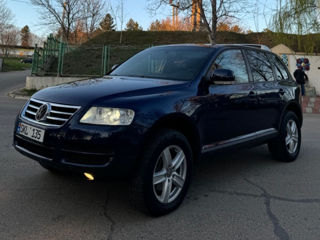 Volkswagen Touareg foto 2