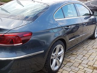 Volkswagen Passat CC foto 2