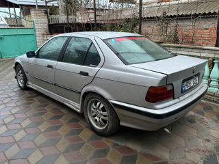 BMW 3 Series foto 2