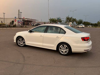 Volkswagen Jetta foto 6