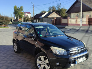 Toyota Rav 4 foto 2