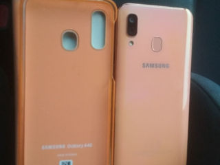 Samsung A40 4/64gb. foto 2