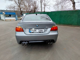 BMW 5 Series фото 5