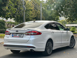 Ford Fusion foto 6