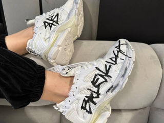 Balenciaga Runner White Graffiti foto 6