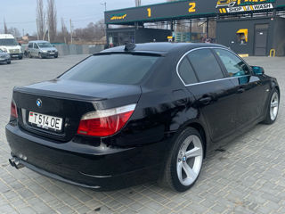 BMW 5 Series foto 5