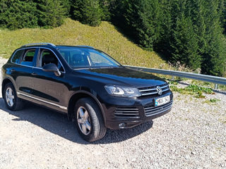 Volkswagen Touareg foto 1