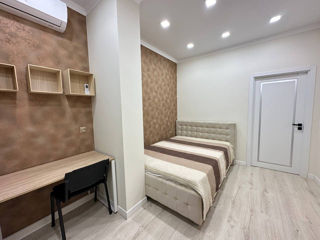 Apartament cu 2 camere, 74 m², Centru, Chișinău foto 4