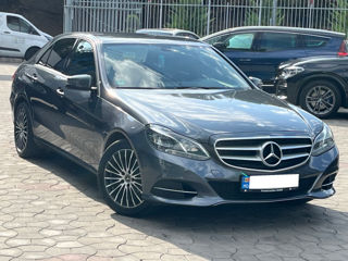 Mercedes E-Class foto 1