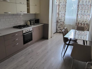 Apartament cu 1 cameră, 42 m², Botanica, Chișinău foto 3