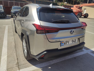 Lexus UX foto 3