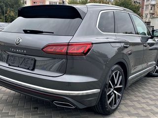 Volkswagen Touareg foto 4