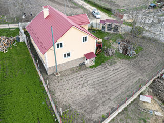 Vând casă în Railonul Ialoveni satul Hansca foto 13