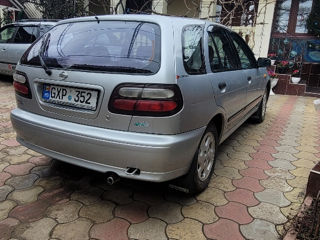 Nissan Almera foto 2