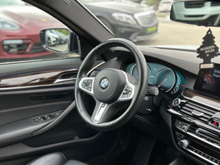 BMW 5 Series foto 16