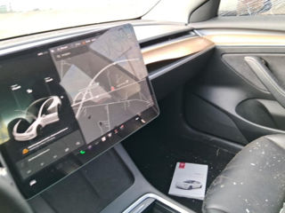 Tesla Model 3 foto 6