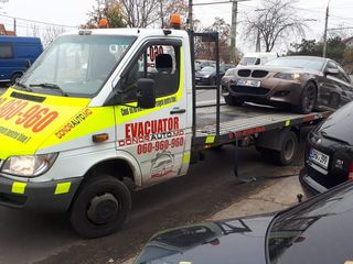 Эвакуатор/Evacuator Chisinau & Tractari Auto  24/24 Moldova Europa foto 1