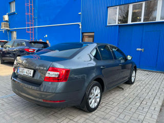 Skoda Octavia foto 3