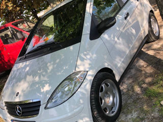 Mercedes A-Class foto 2