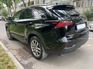 Lexus NX Series foto 2