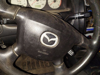 Mazda 323 BJ foto 6