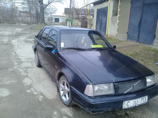 Volvo 400 Series foto 1