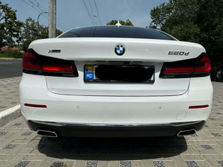 BMW 5 Series foto 4