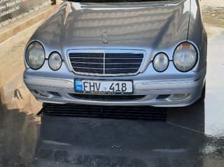 Mercedes E-Class foto 3