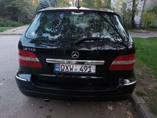 Mercedes B-Class foto 5