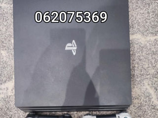 PS 4 PRO