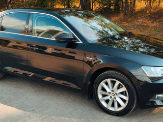 Skoda Superb foto 4