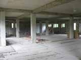 Constructie nefinalizata Budești foto 1