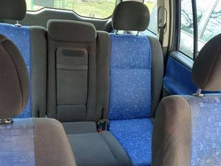 Opel Zafira foto 2