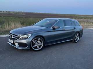 Mercedes C-Class foto 2