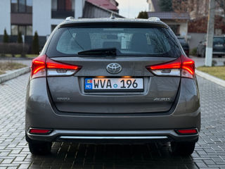 Toyota Auris foto 5